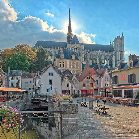 Un Nid En Ville -Amiens Centre Ville Avec Parking エクステリア 写真